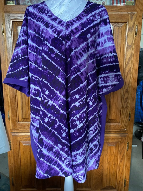 Source Unknown Tops - Vibrant Purple Tie-Dye V-Neck Tunic No Tag APAP 32”Close to 3X Light Weigth